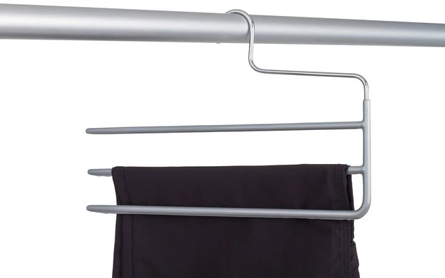 Plaatsbesparende Klerenhanger 3 Plaatsbesparende Klerenhanger