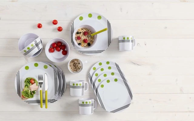 Melamine Serviesset Dots 16-dlg. 3 Melamine Serviesset Dots 16-dlg.