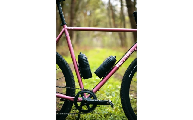 Fidlock Twist X Keego Drinkfles Van Elastisch Titanium Met Magnetisch Mechanisch Flessenhouder Systeem 600 Ml 9 Fidlock Twist X Keego Drinkfles Van Elastisch Titanium Met Magnetisch Mechanisch Flessenhouder Systeem 600 Ml - Afbeelding 7